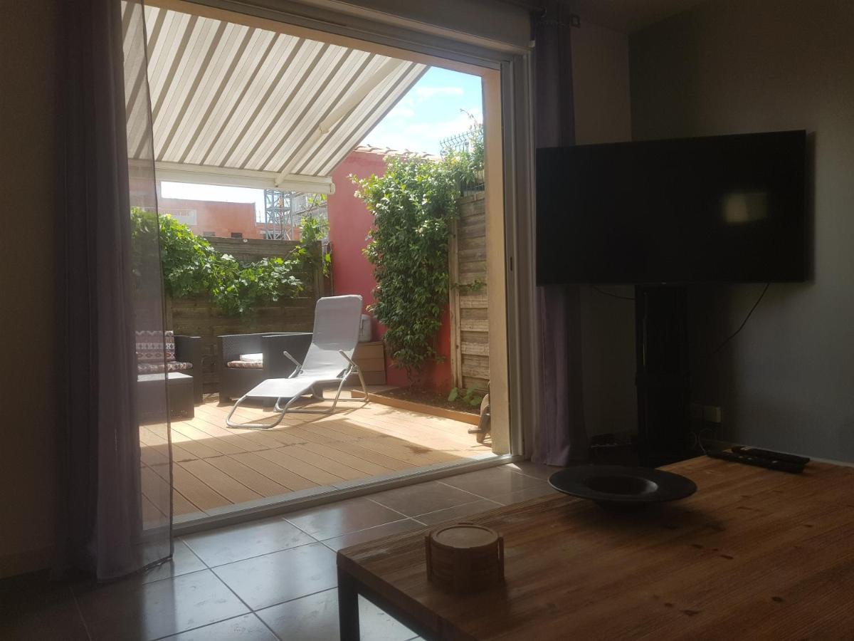 Joli Appartement 50 M2 Classe 3 Etoiles Avec Terrasse Et Jardin La Rochelle  Kültér fotó