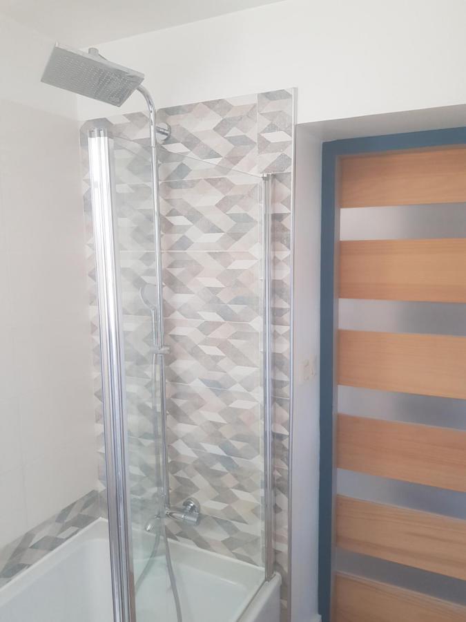 Joli Appartement 50 M2 Classe 3 Etoiles Avec Terrasse Et Jardin La Rochelle  Kültér fotó